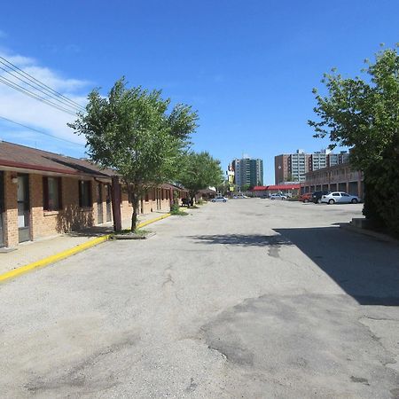 The Capri Motel Winnipeg Luaran gambar