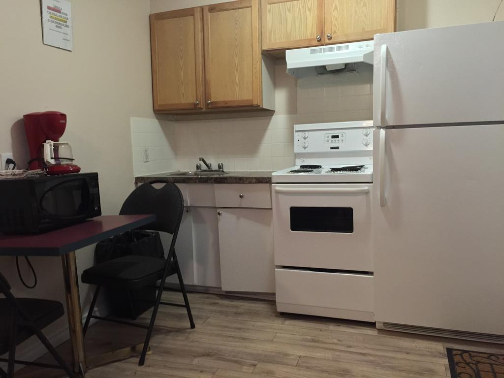 The Capri Motel Winnipeg Luaran gambar