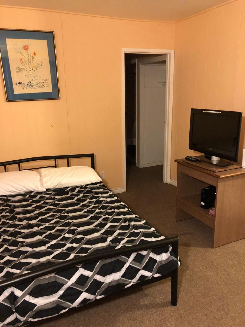 The Capri Motel Winnipeg Luaran gambar